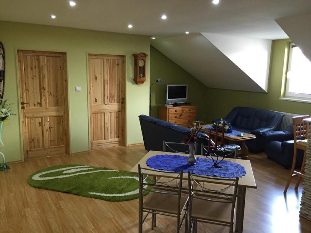 Apartman U Puskina Štrba Esterno foto