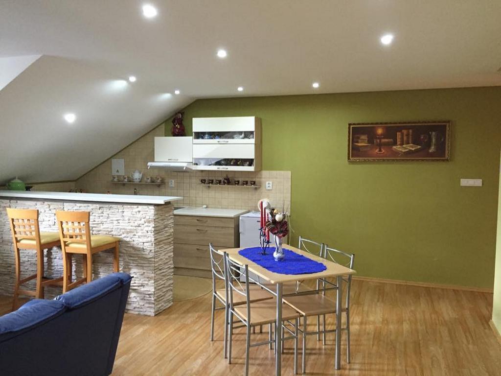 Apartman U Puskina Štrba Esterno foto