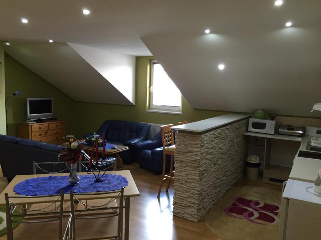 Apartman U Puskina Štrba Esterno foto